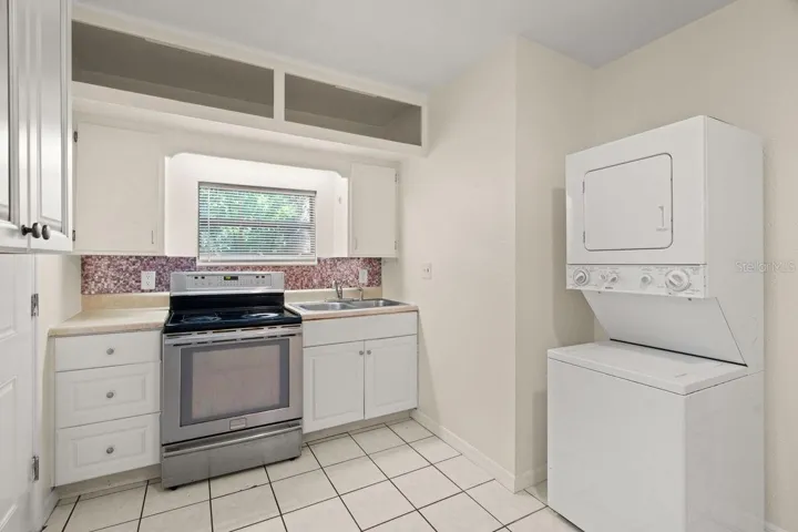D- Kitchen