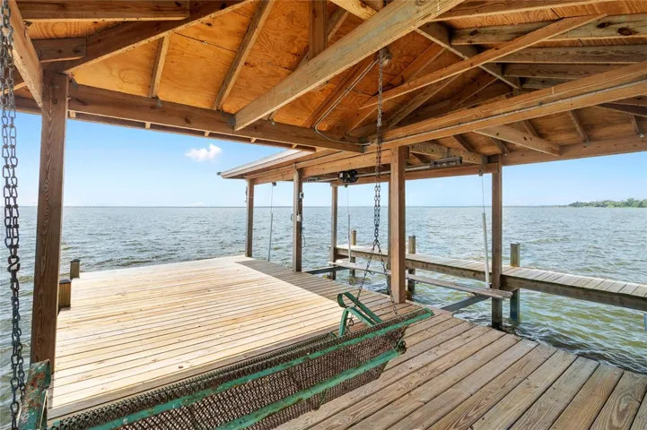 Dock