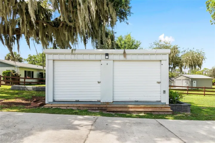 Shed