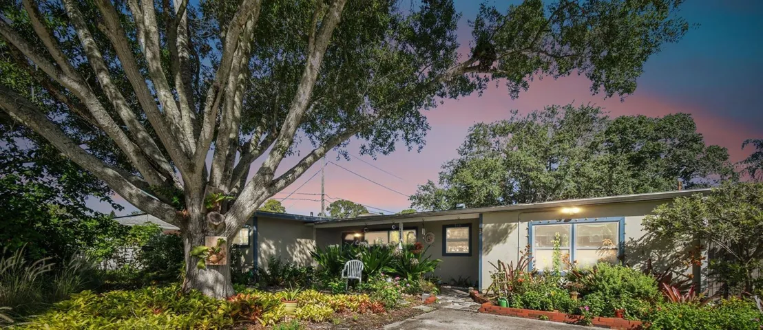 Solid block one story home in great area of Riviera Bay. Photos taken prior to Hurricane