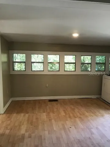 Eat in Kitchen