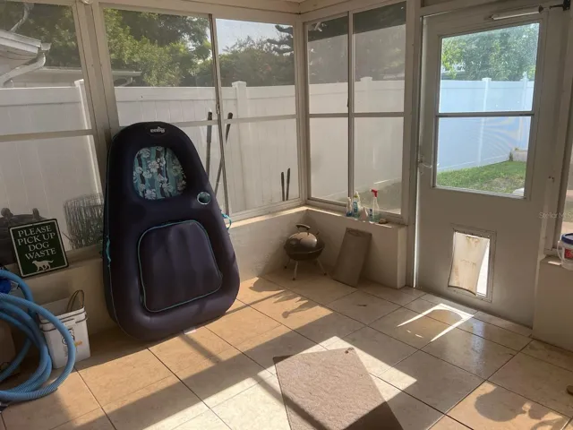 Screened in lanai/patio leads to pool