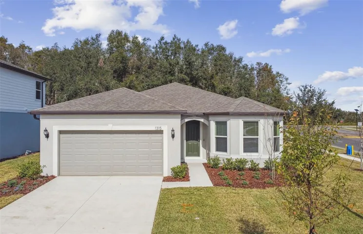 Medina Exterior on Corner Lot