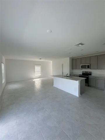 Kitchen & Living room