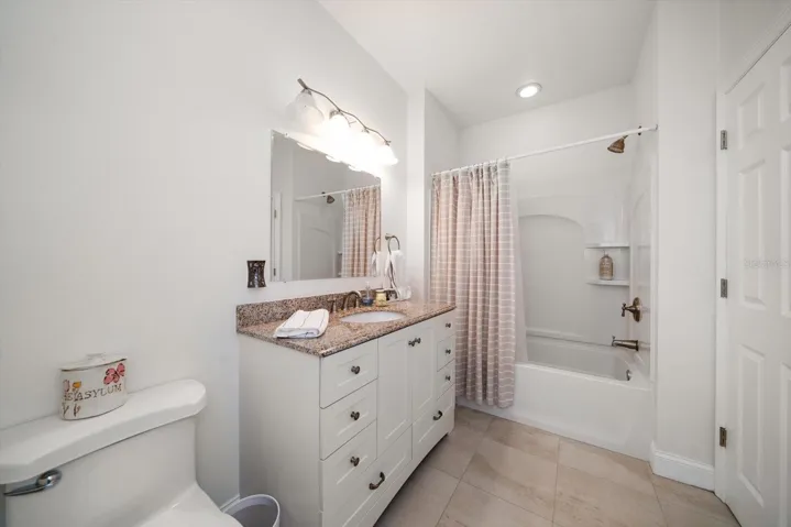 Guest House bathroom