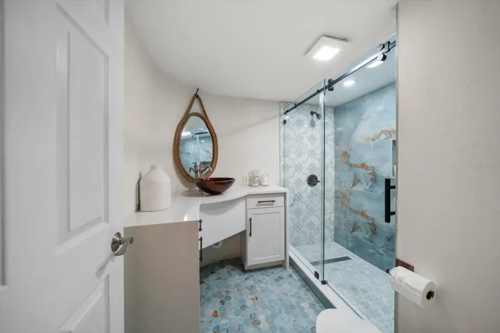 Amazing Bathroom en-suite with 2nd bedroom