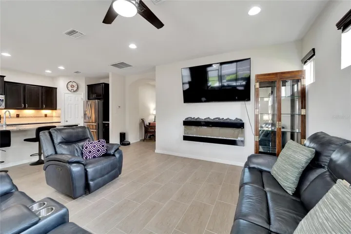 Living Area/Great Room