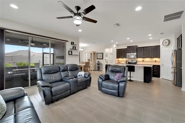 Living Area/Great Room