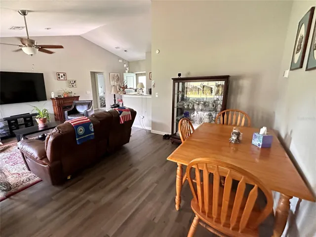 LIVING ROOM/DINING ROOM COMBO