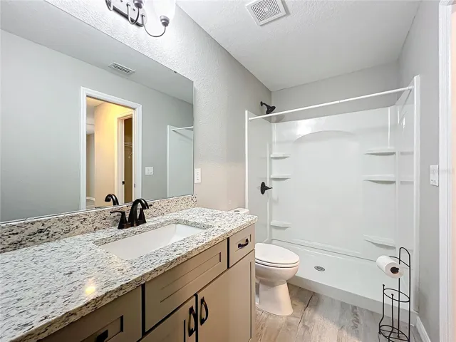 Main bathroom