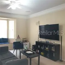 Livingroom; Bay Window