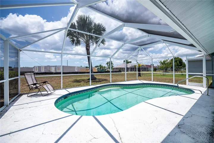 The greenbelt lot feature offers much privacy.