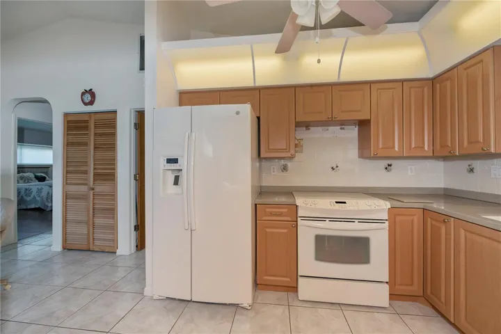 Just add your preference of a microwave to complete this kitchen!