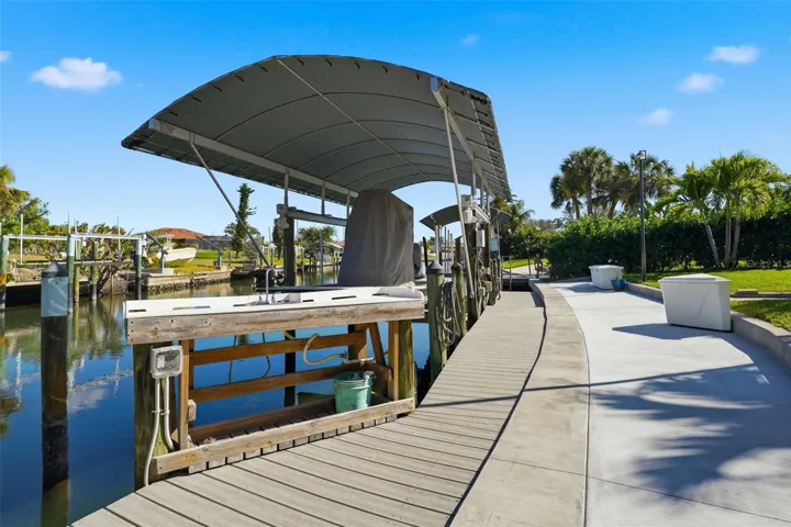 Dock and Lift