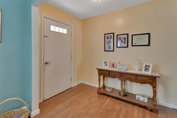 Foyer-entryway