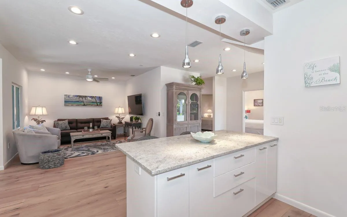 Kitchen/living room