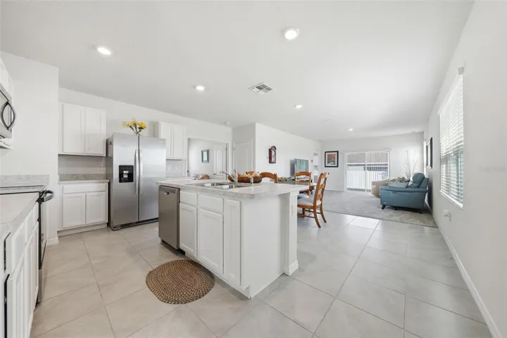 Kitchen past entry