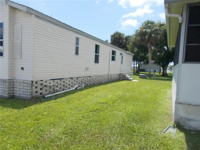 Right side of Mobile