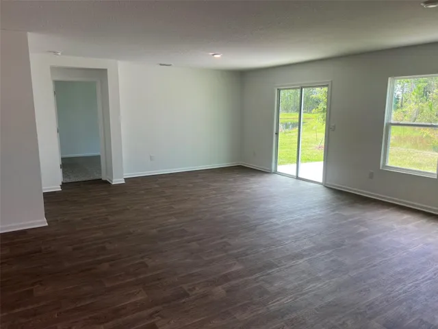 Living Rm. & Dining Rm.