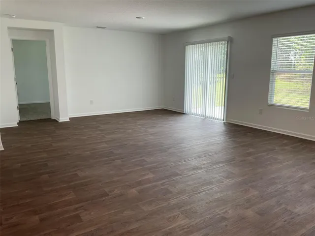 Living Rm & Dining Rm