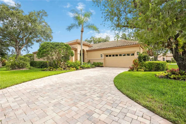 Welcome to 7065 Del Lago Drive