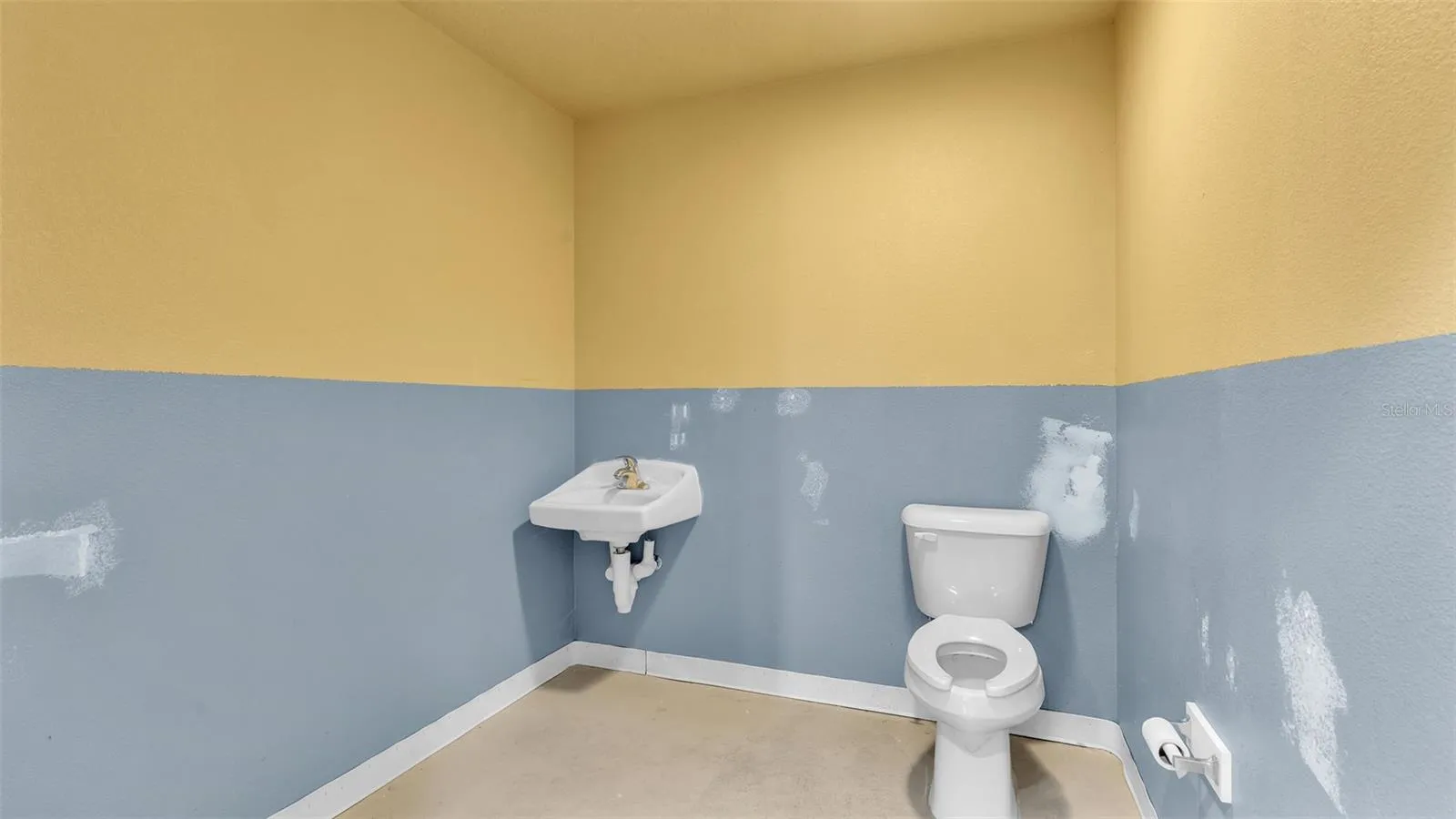 End Unit/Office