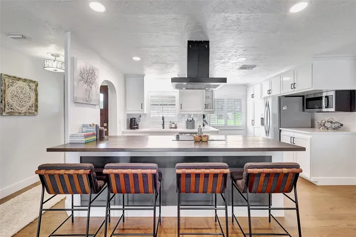 Breakfast Bar