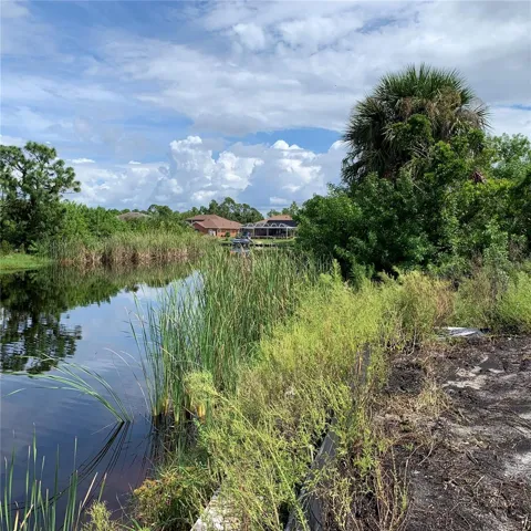 Power boat access to the Interceptor Lagoon, the Myakka River, Charlotte Harbor and the Gulf of Mexico!