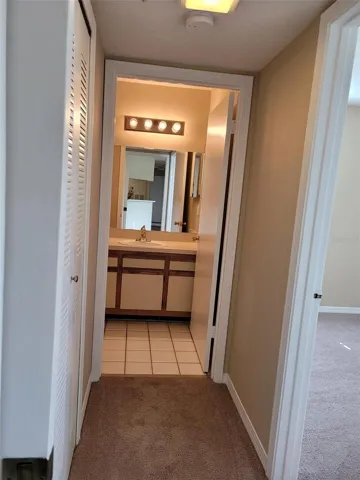 Hallway to 2nd bedroom