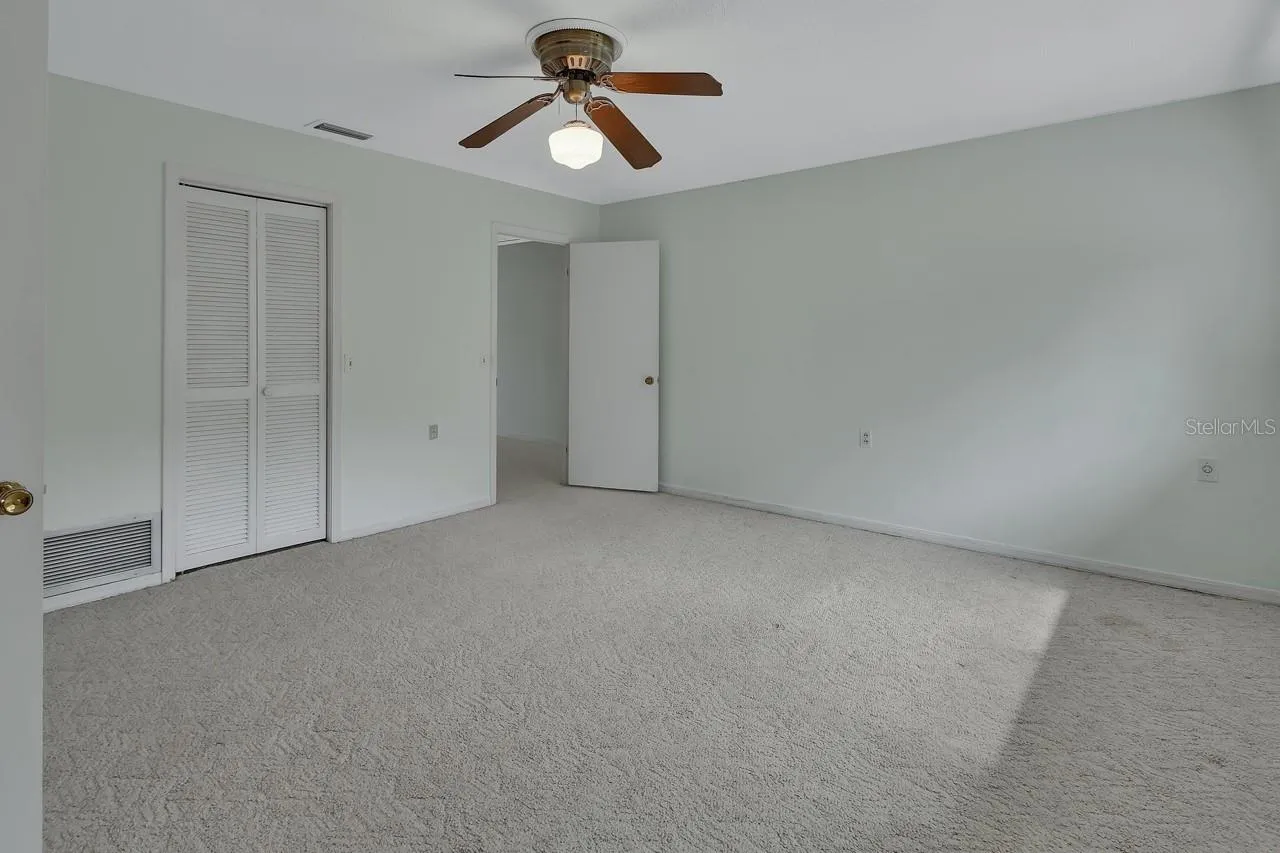 2nd floor bedroom