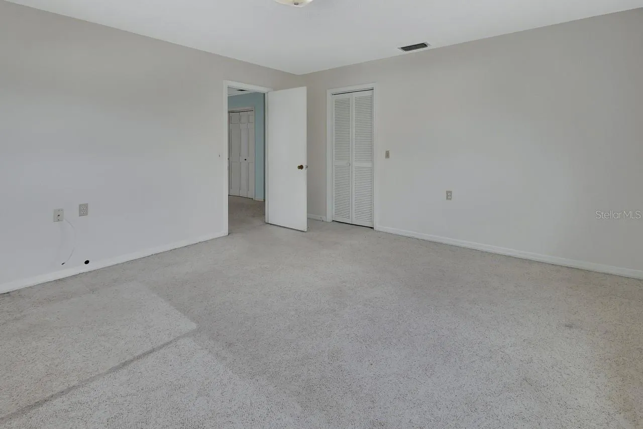 2nd floor bedroom