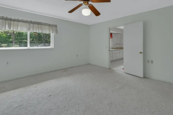 2nd floor bedroom