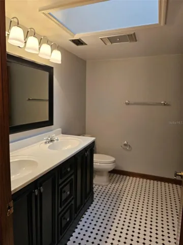 1170