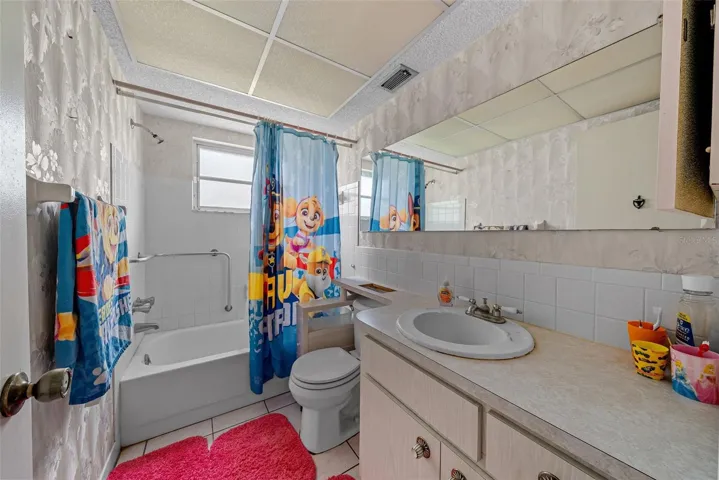 2nd bathroom