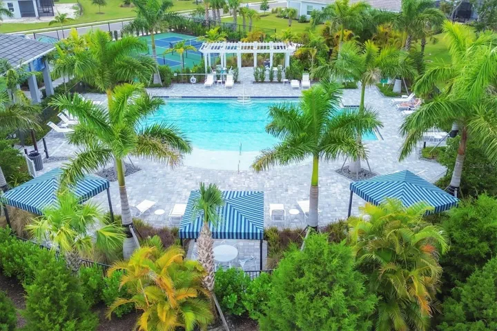 Community pool