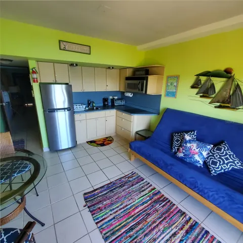 Living Room/Kitchen