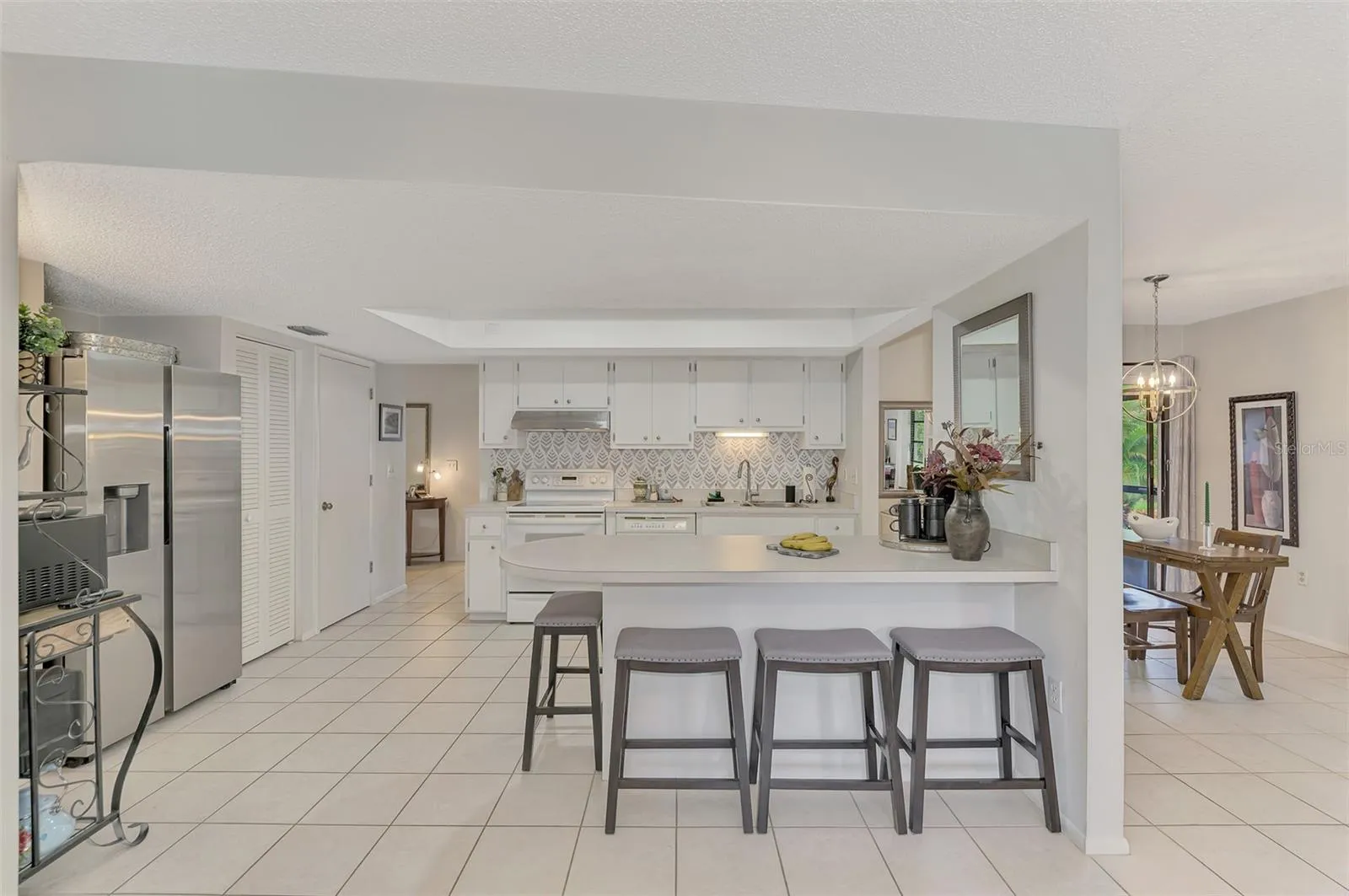 STAND ALONE VILLA - Kitchen Area - Best Privacy in Vivianda5301 Greencroft Dr, Sarasota FL 34238