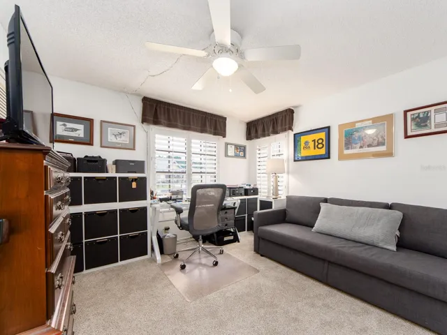 2ND BEDROOM OR HOME OFFICE