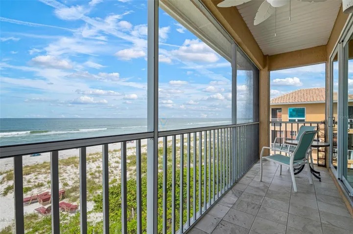 Screened patio with 180 degree views of the Gulf of Mexico