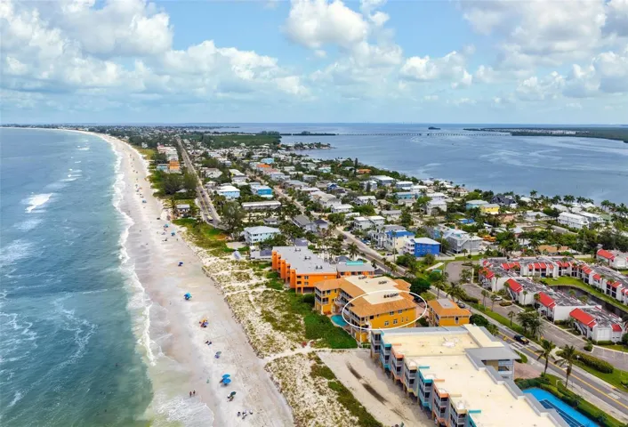 Aerial views north on Anna Maria Island