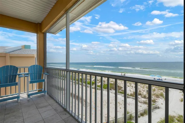 Screened patio with 180 degree views of the Gulf of Mexico