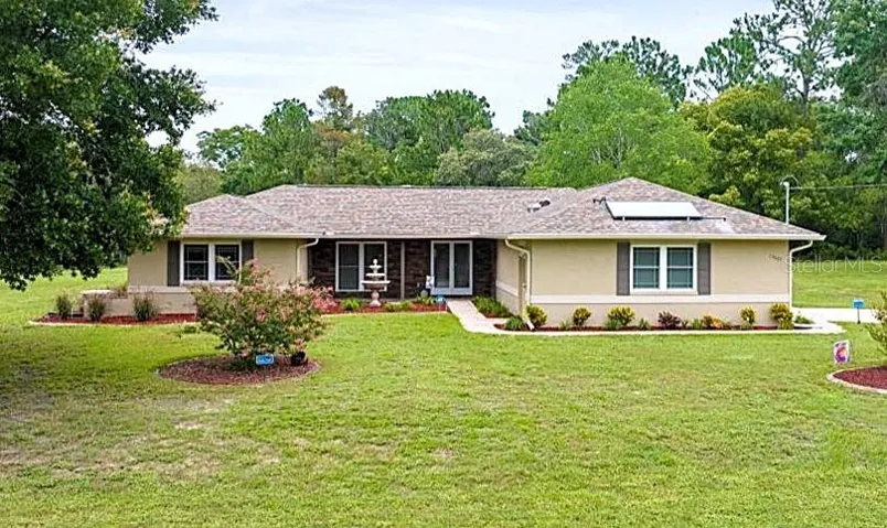 Large front yard!