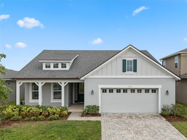 5 bedrooms and 3 Full bathrooms!