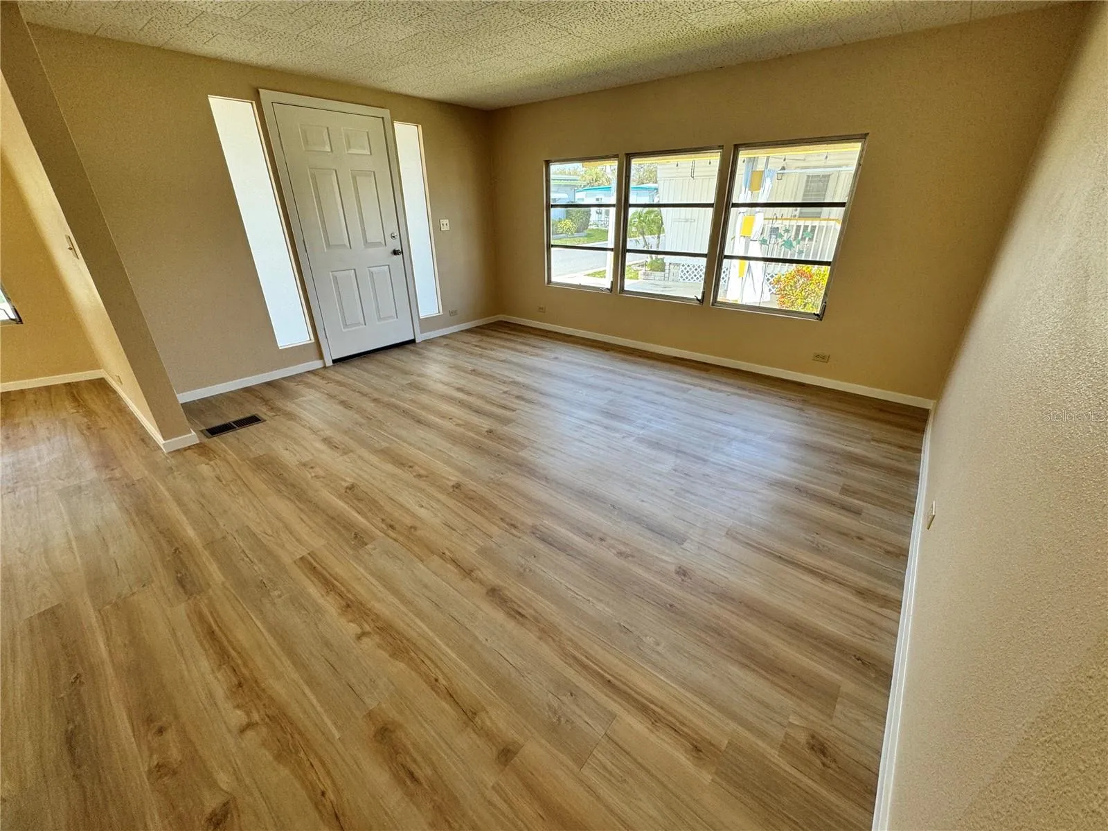 Front Door/Entry/Family Room