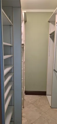 2nd bedroom closet