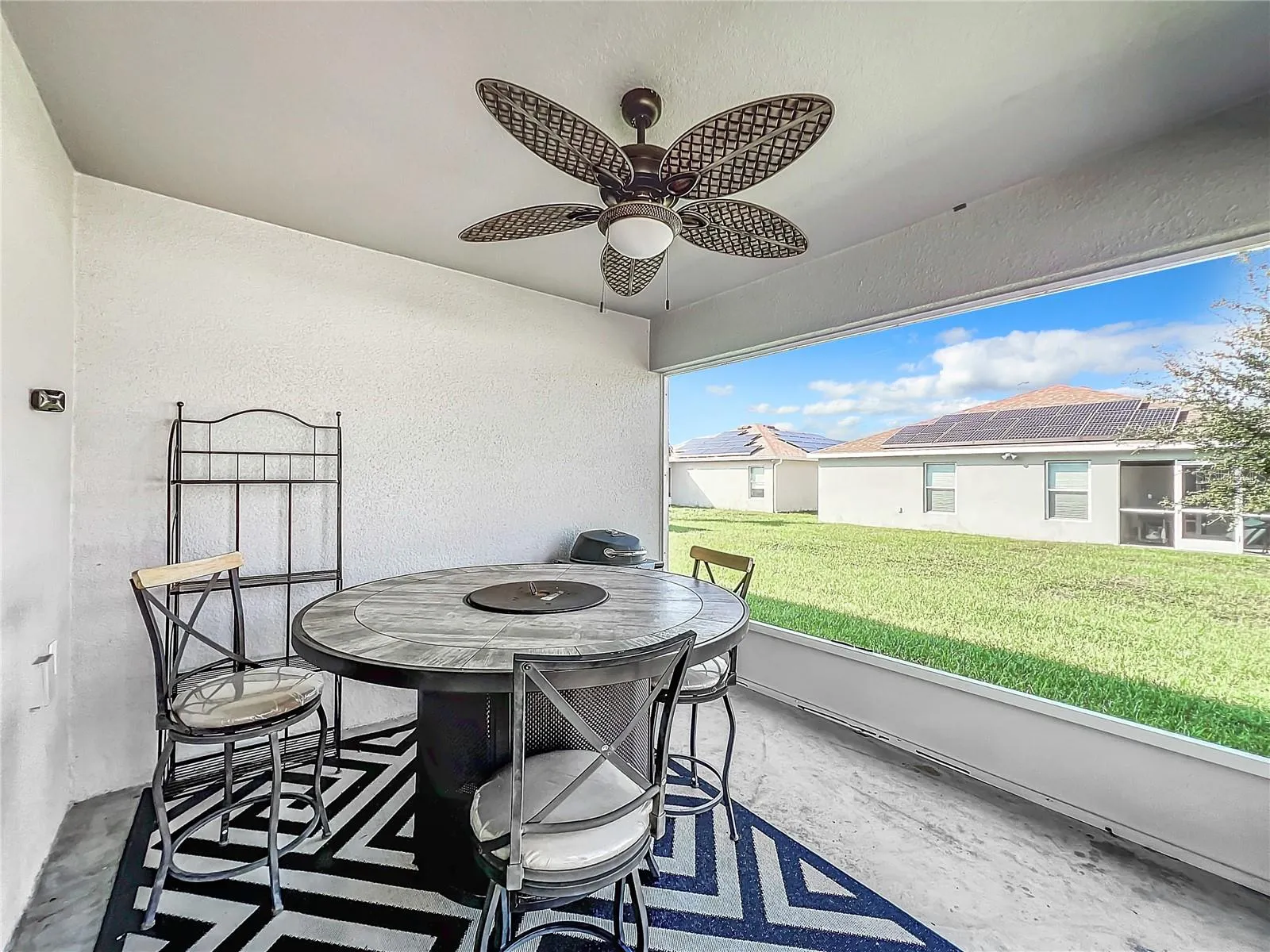 FLORIDA ROOM