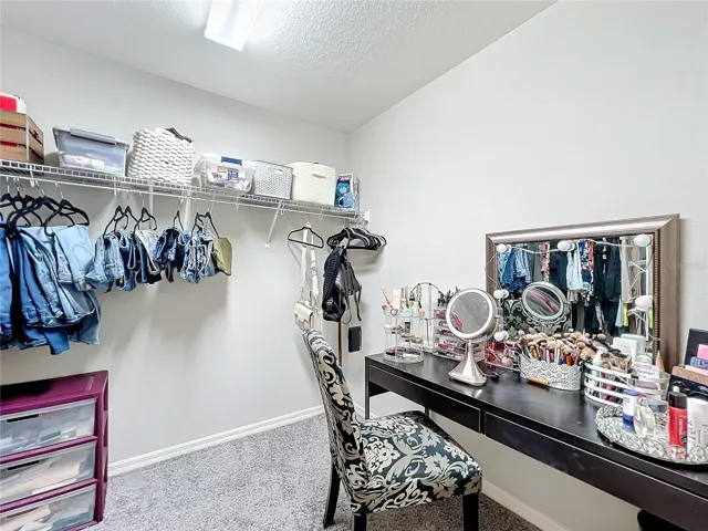 MASTER WALKIN CLOSET