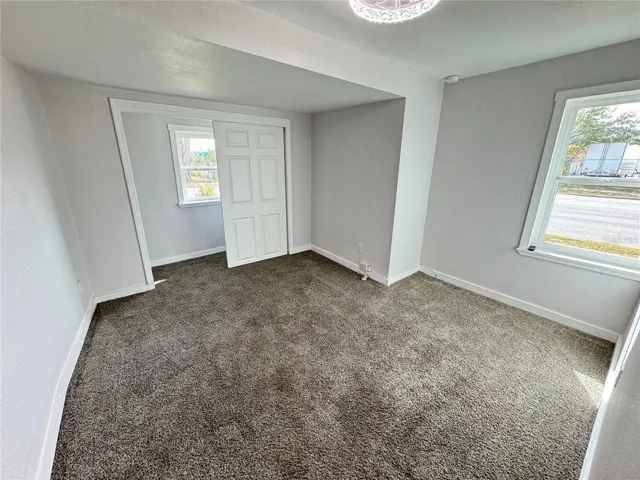 Secondary bedroom
