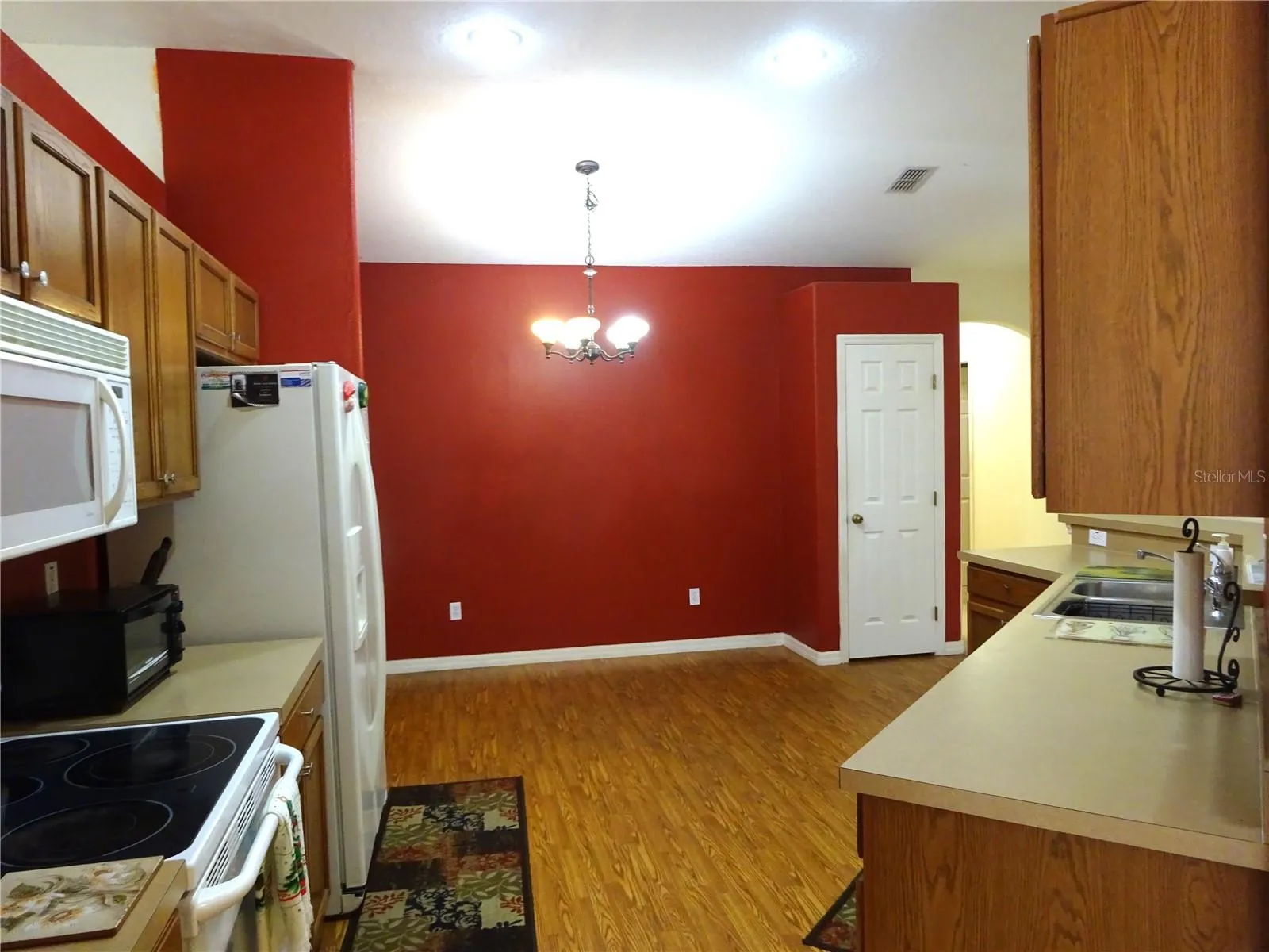 721 Willow Run St, Minneola, Florida 34715, 4 Bedrooms Bedrooms, ,2 BathroomsBathrooms,Residential,For Sale,WILLOW RUN,O6253015