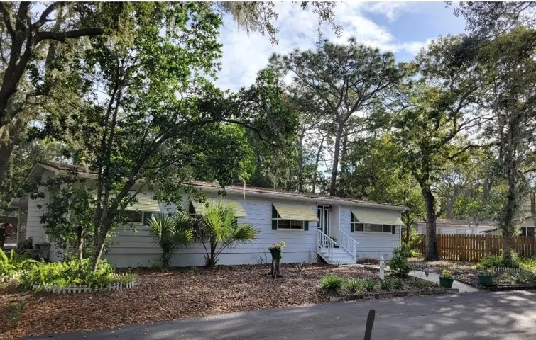 610 W. Plantation Blvd ( The Forest )